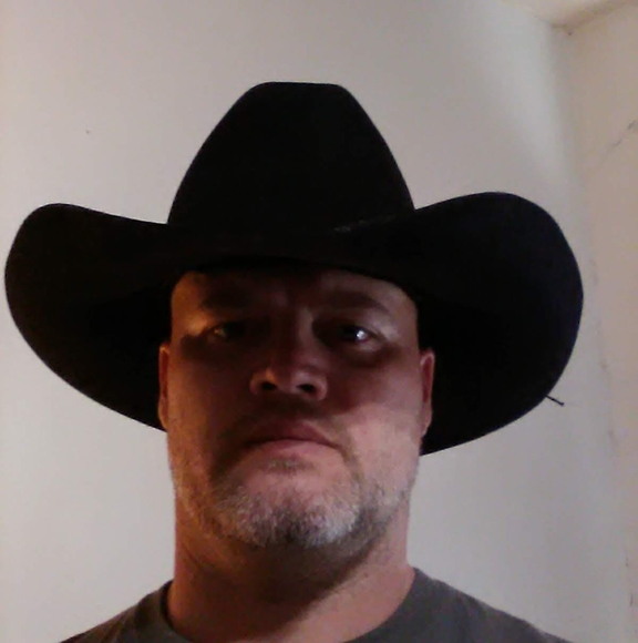 Meet your Posher, Aaron - Picture 1 of 1